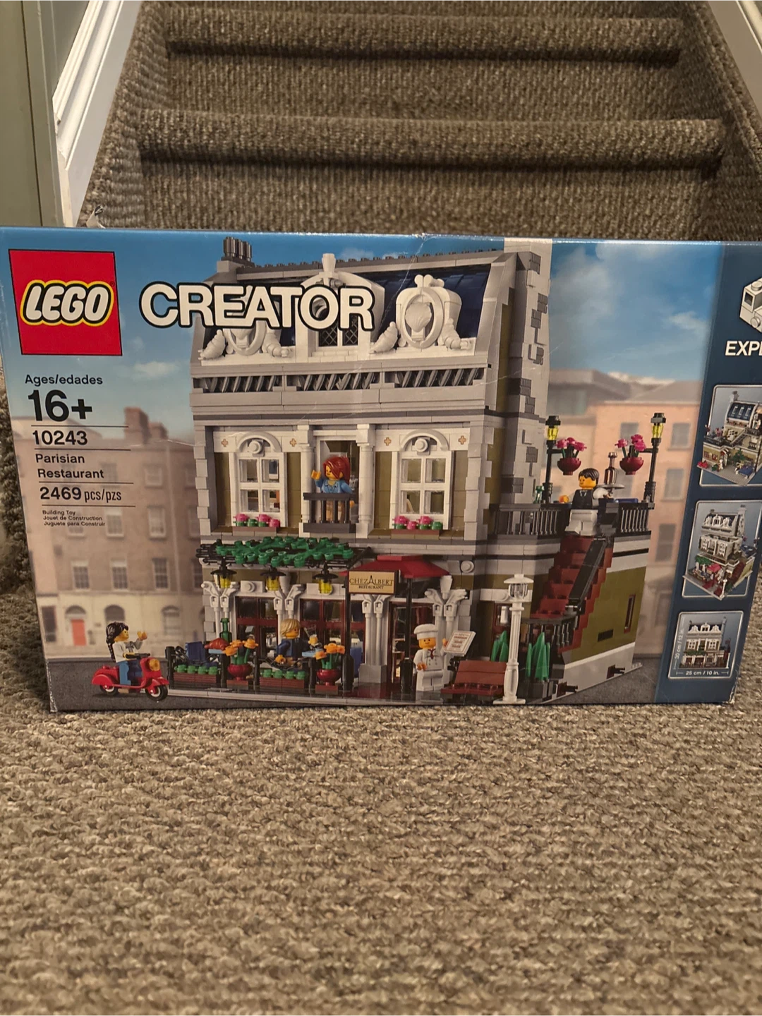 LEGO Creator Expert Parisian Restaurant 10243