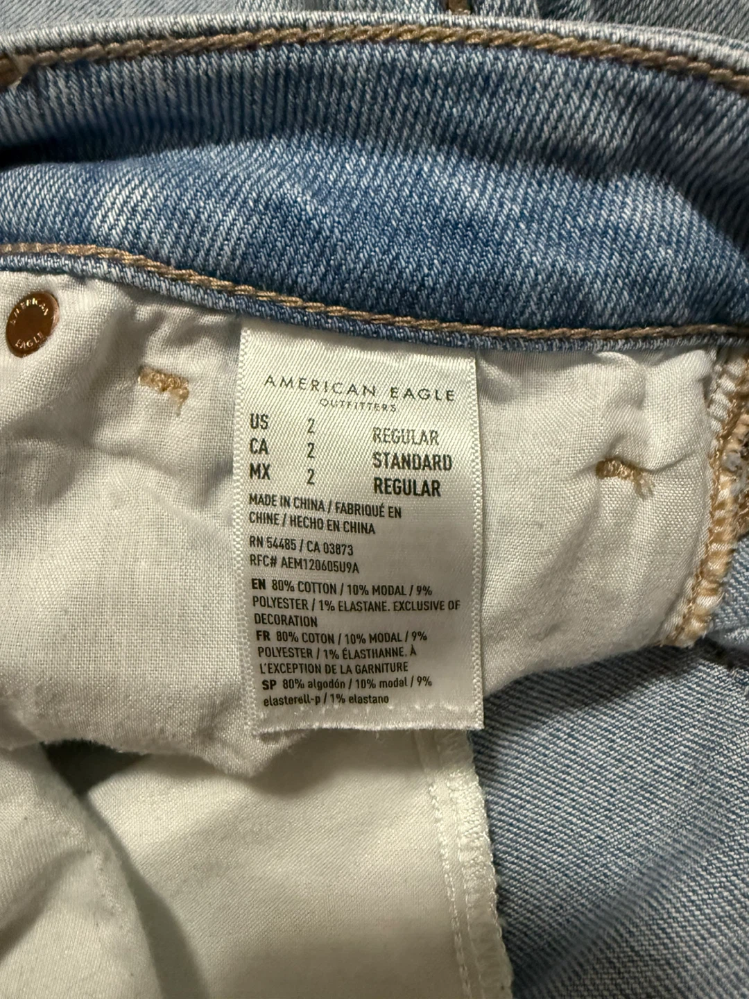 American Eagle Ripped Mom Jeans - photo 3