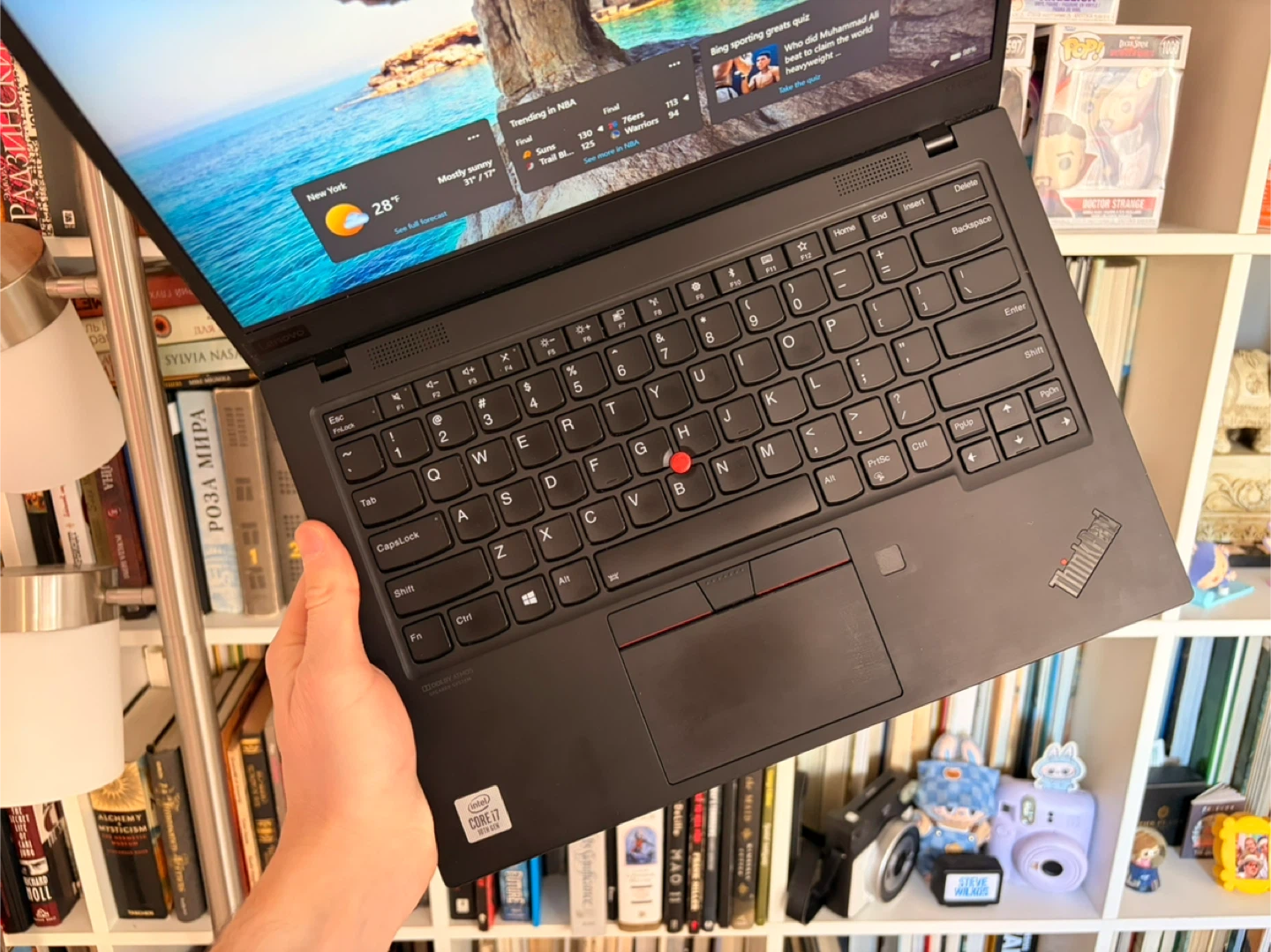 Lenovo ThinkPad X1 Carbon 7th Gen Laptop - photo 2