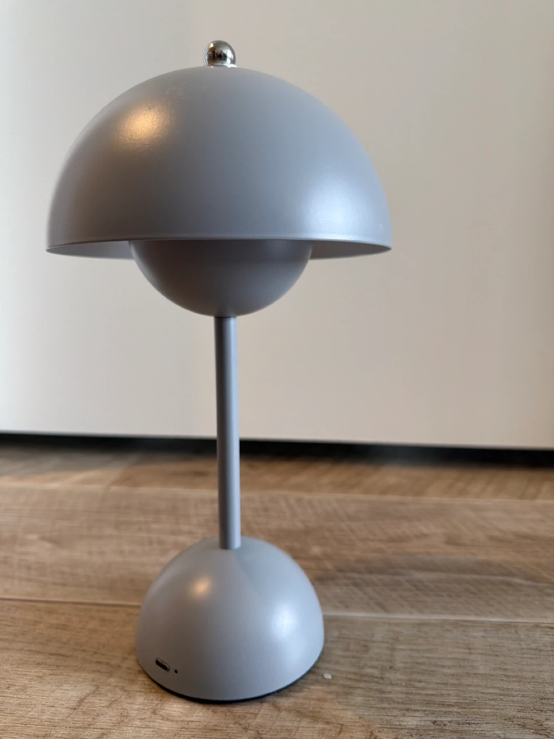 Grey Mushroom Lamp - photo 3