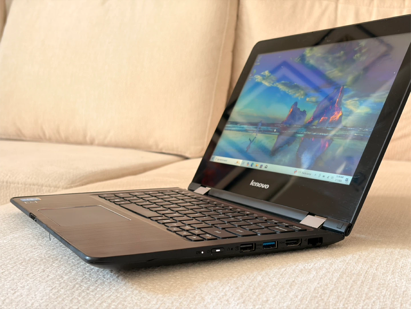 Lenovo Flex 3 -1130 Laptop — Intel / Touchscreen / 360 Rotation - photo 3