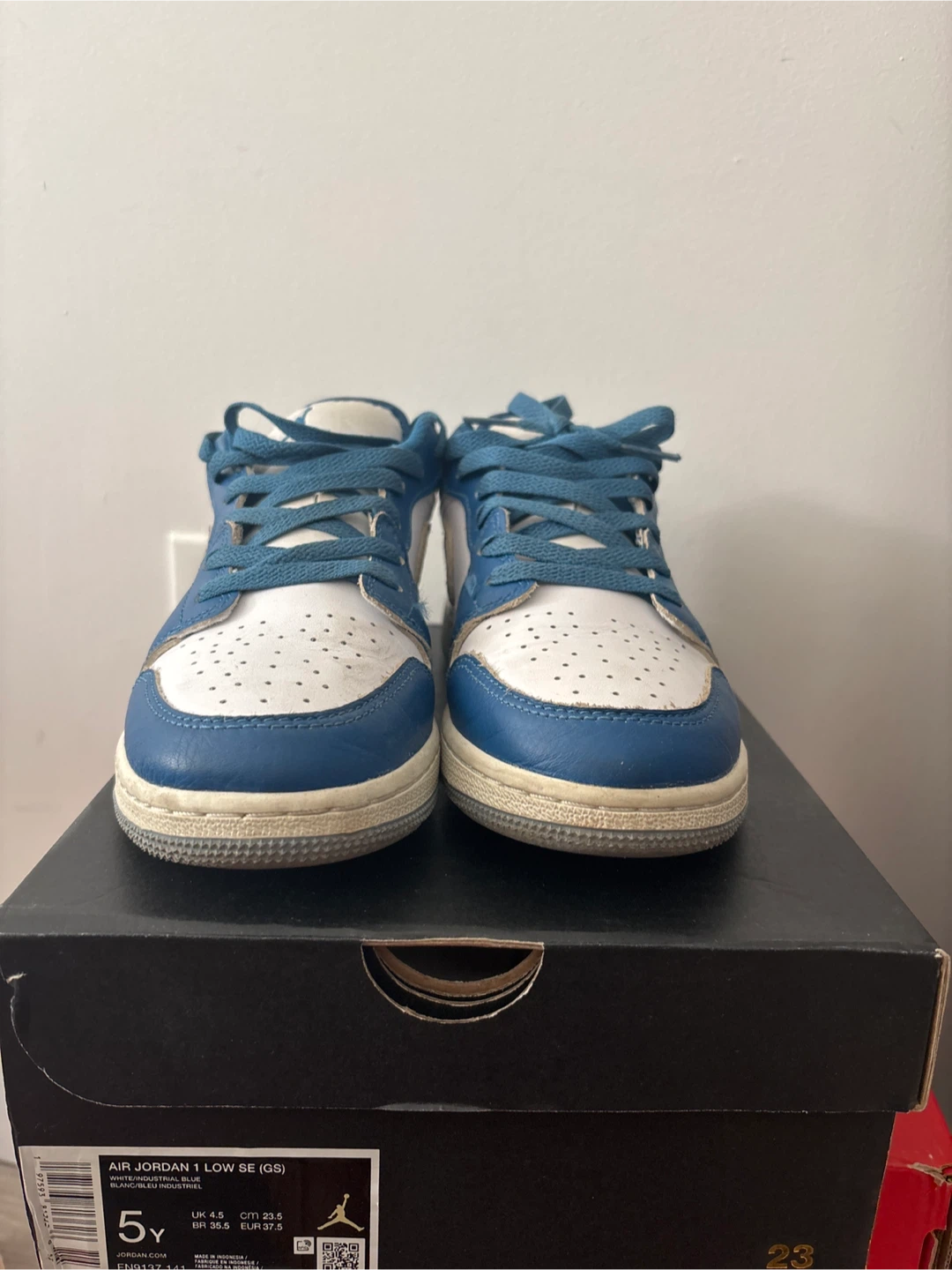 Air Jordan 1 Low SE (GS) Youth Size 5Y - photo 4