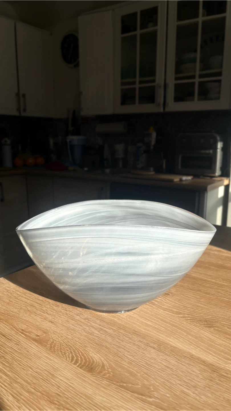 Decorative Swirl Glass Bowl