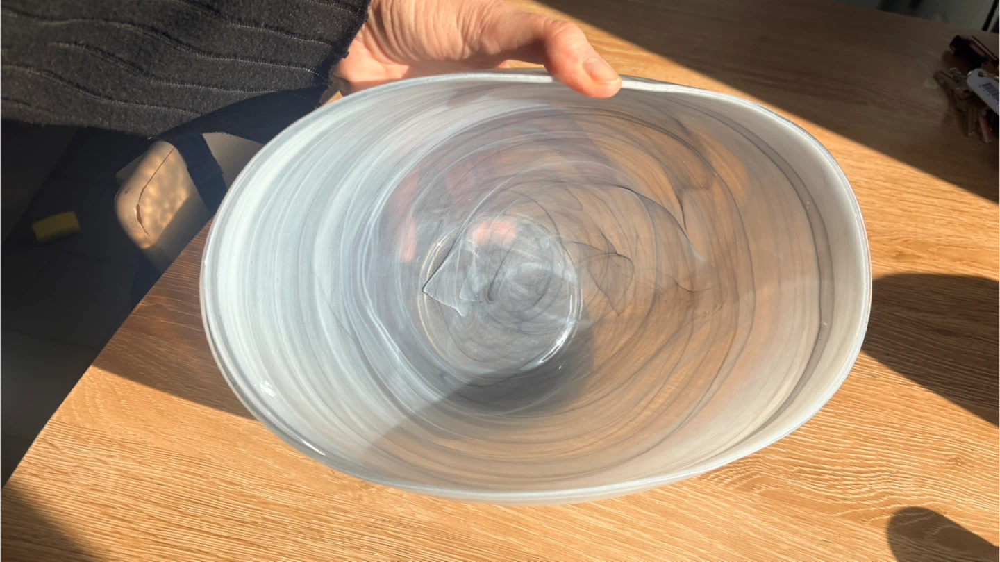Decorative Swirl Glass Bowl - photo 3