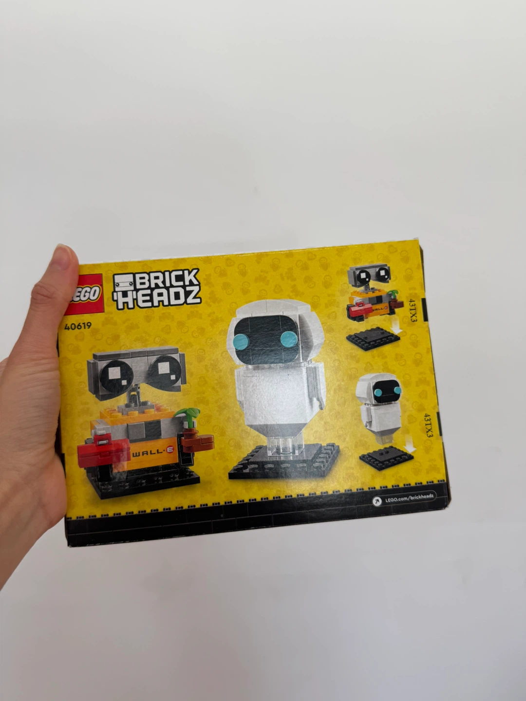 LEGO BrickHeadz WALL-E and EVE Building Set