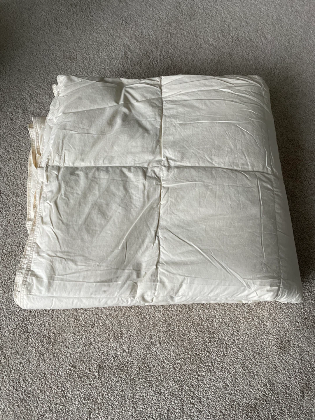 Cream Colored Down Queen Comforter/Duvet Insert