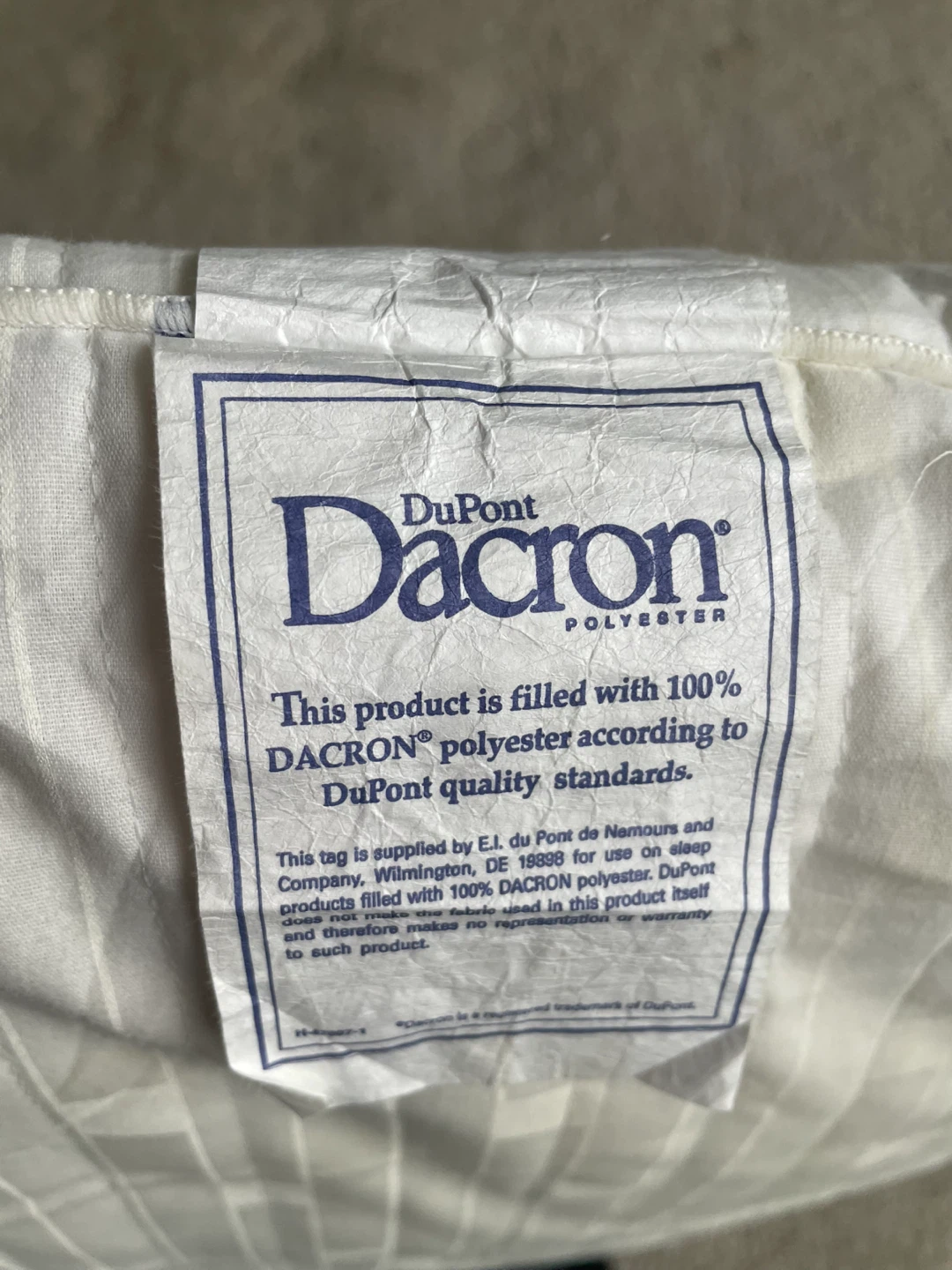 DuPont Dacron Polyester Pillow - photo 3