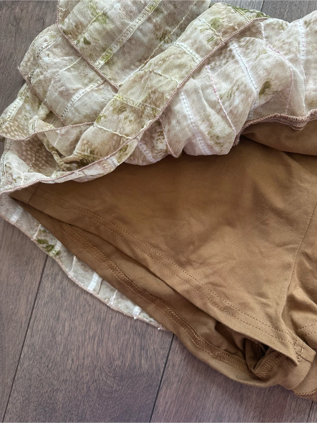 Missguided Tiered Ruffle Mini Skort - Brown/Green - photo 4
