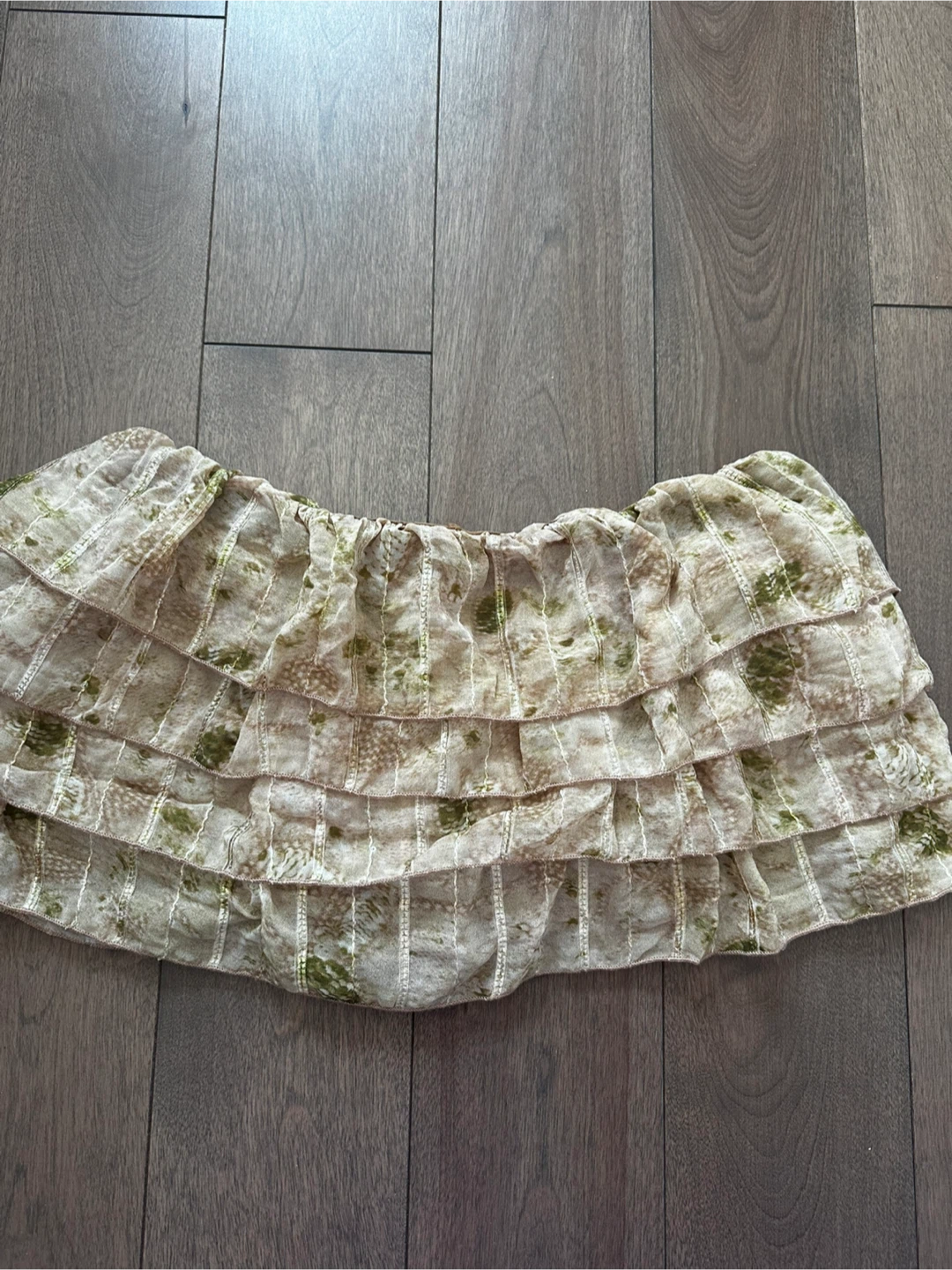Missguided Tiered Ruffle Mini Skort - Brown/Green