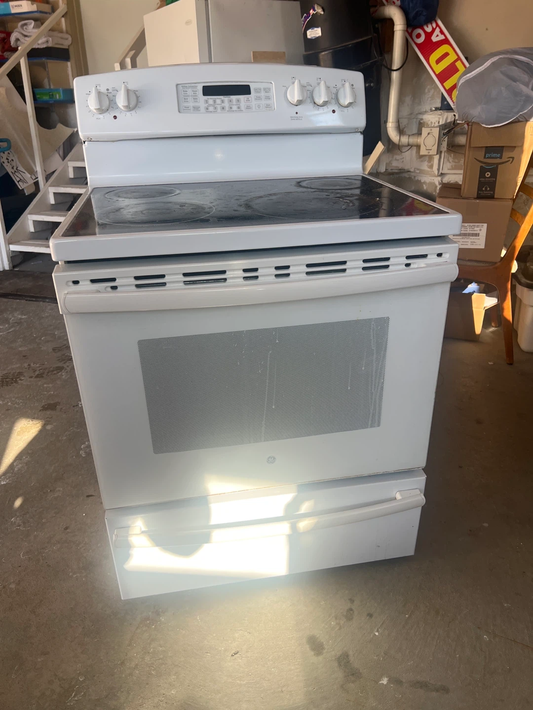 GE Electric Coil Stove with Oven