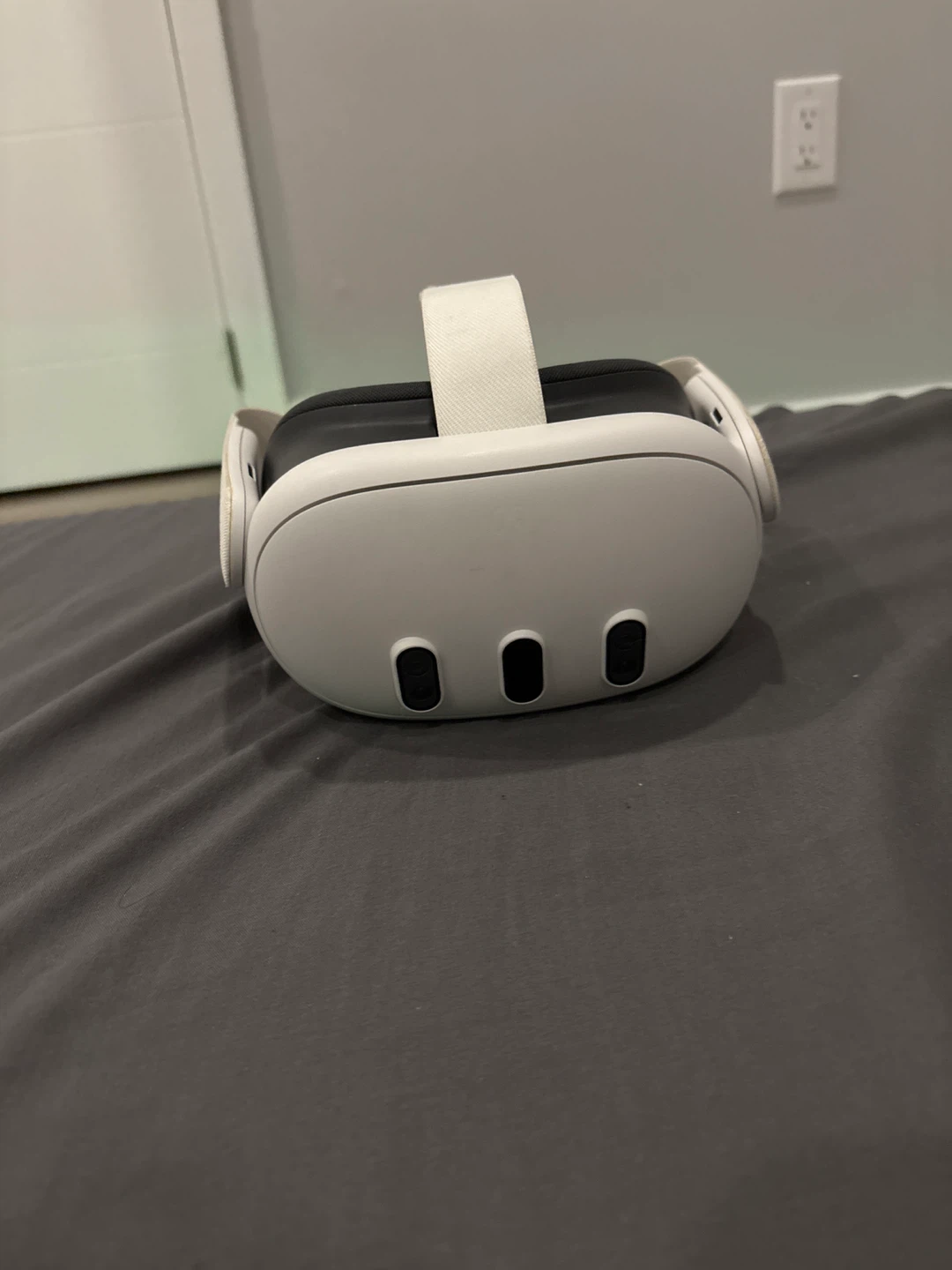 Meta Quest 3 VR Headset