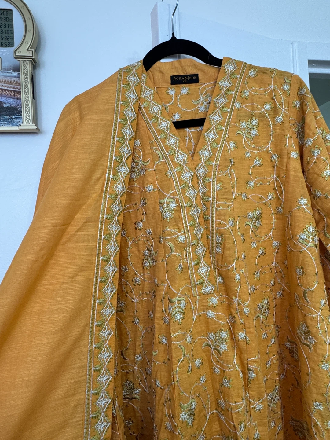 Agha Noor Embroidered anarkali with Dupatta - photo 4