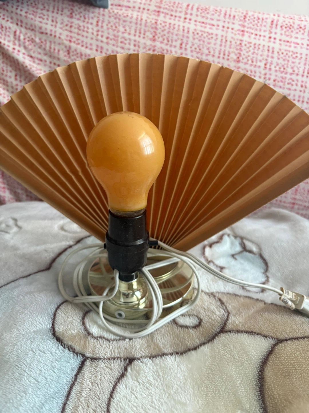Origami Fan Table Lamp
