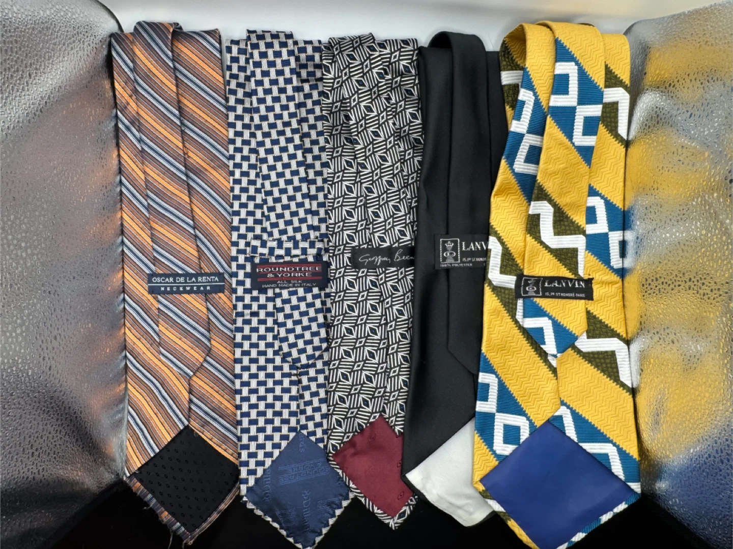5 Neckties: Oscar de la Renta, Roundtree & Yorke, Lanvin