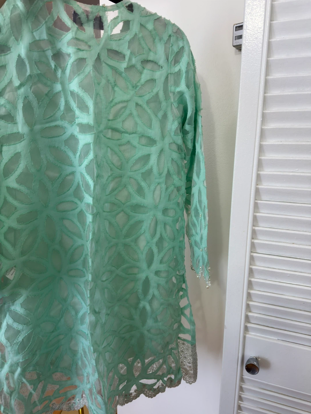 Sana Safinaz Mint Green Embroidered Kurti - Small - photo 3