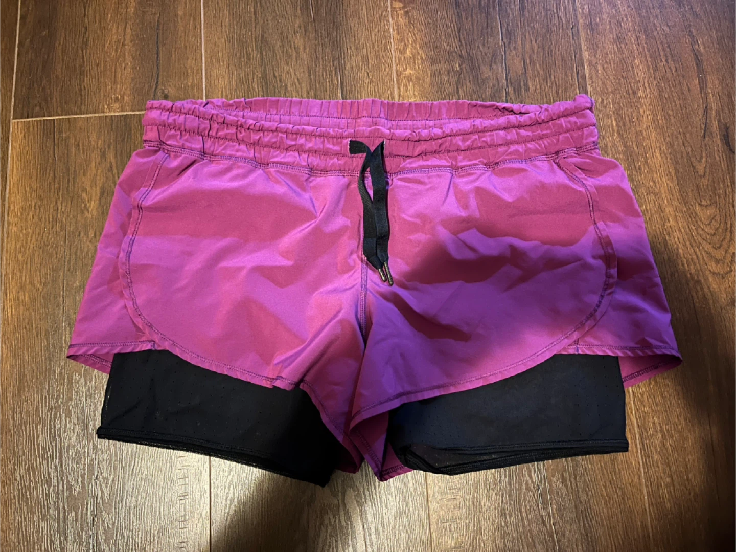 Lululemon size 10 Fast and Free Lined shorts