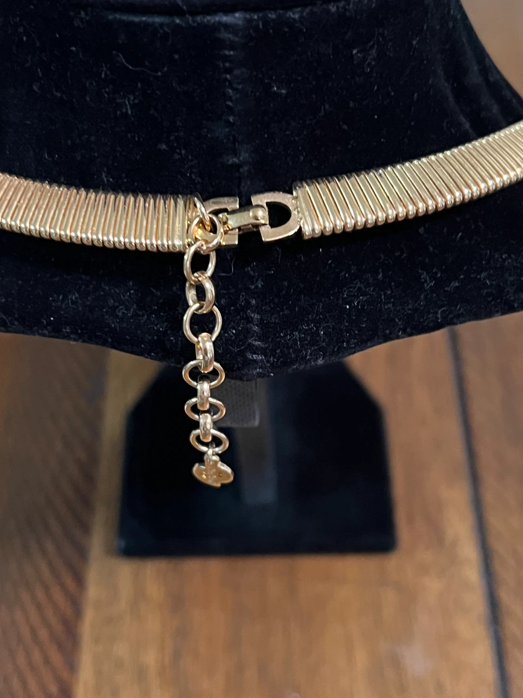 Christian Dior Gold Tone Choker Necklace with Rhinestones - photo 4