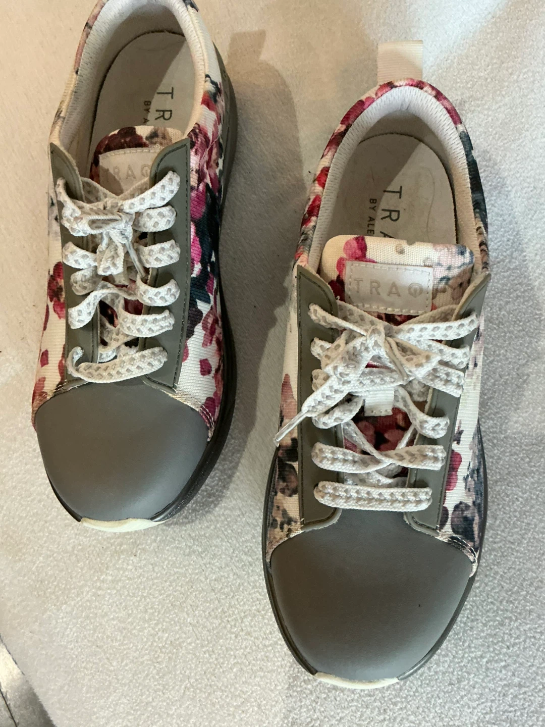 TRAQ by Alegria Women's Floral Sneakers - photo 3