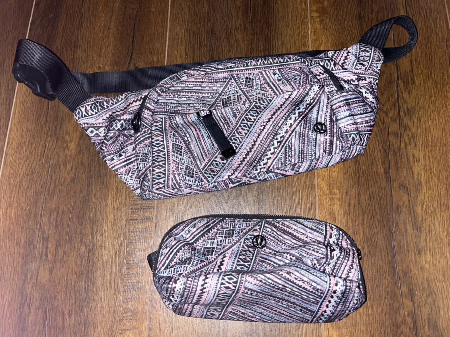 Like New Lululemon belt bag and matching bag