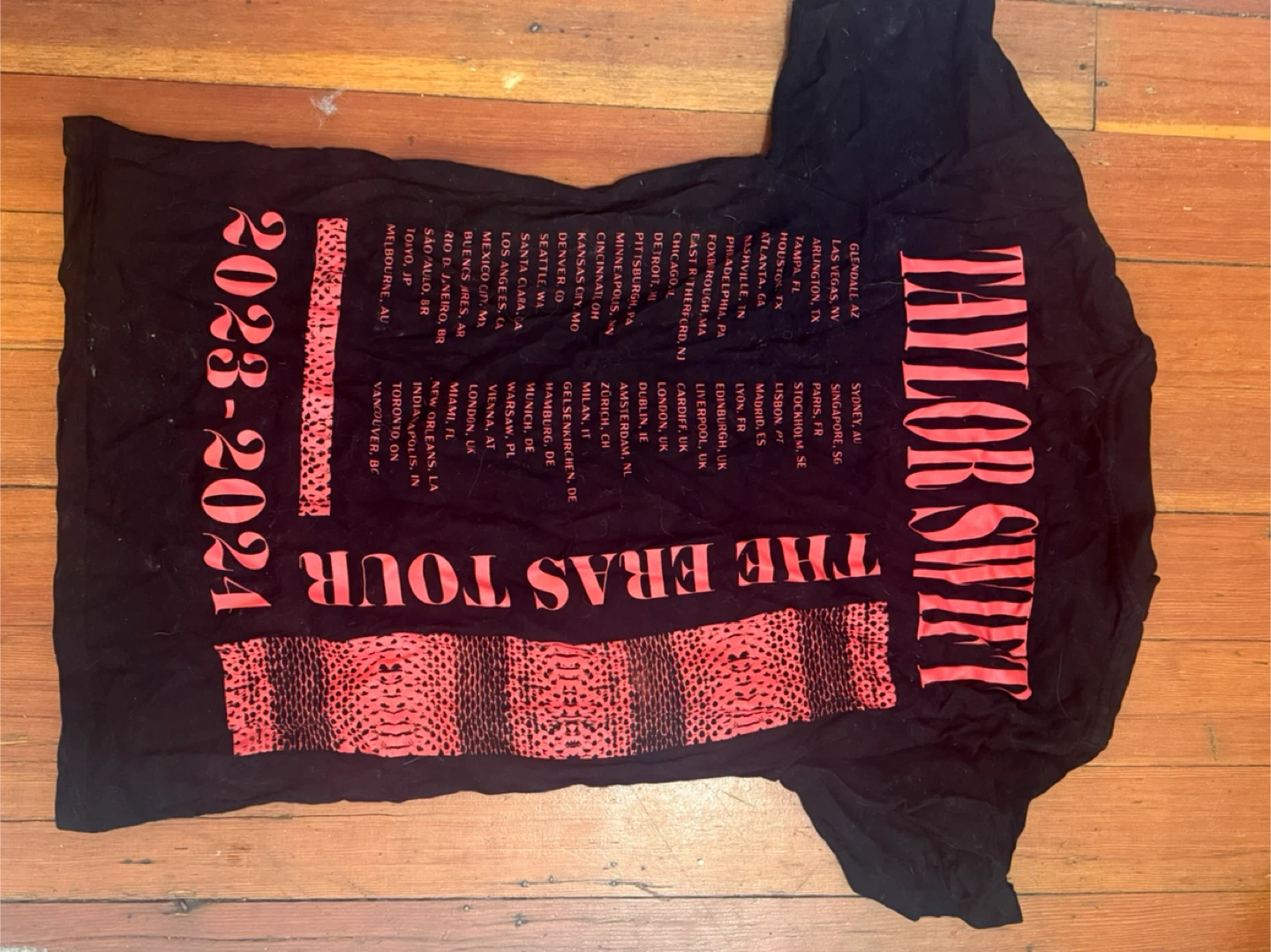 Taylor Swift The Eras Tour Reputation T-Shirt XS - photo 2