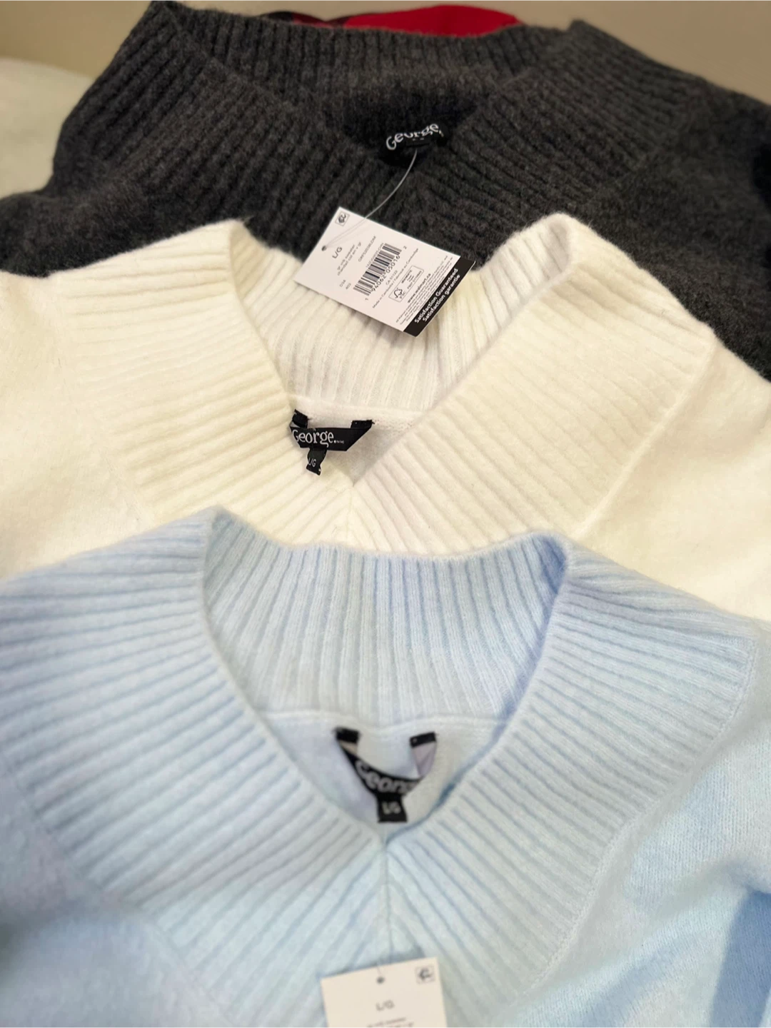 George Women's V-Neck Sweater (Light Blue, L) - photo 2