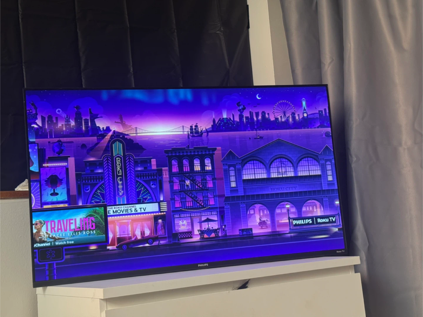 Philips Roku TV 43 inch - photo 2