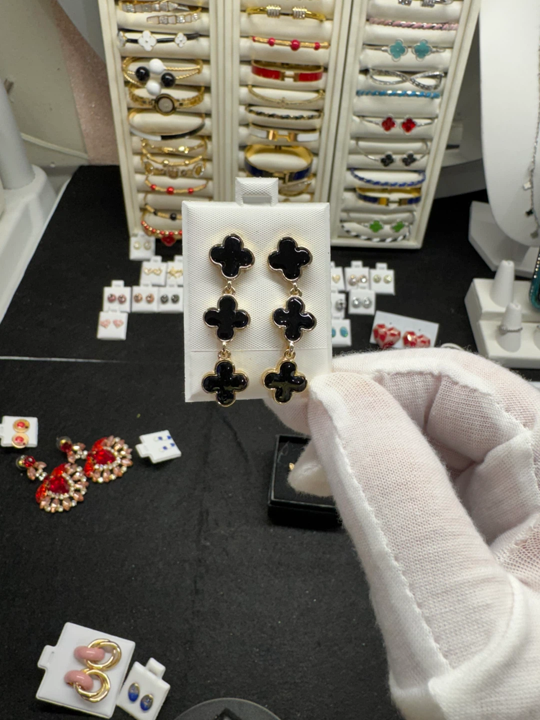 Onyx Black Enameled Clover Dangle Earrings! 🔥 - photo 2