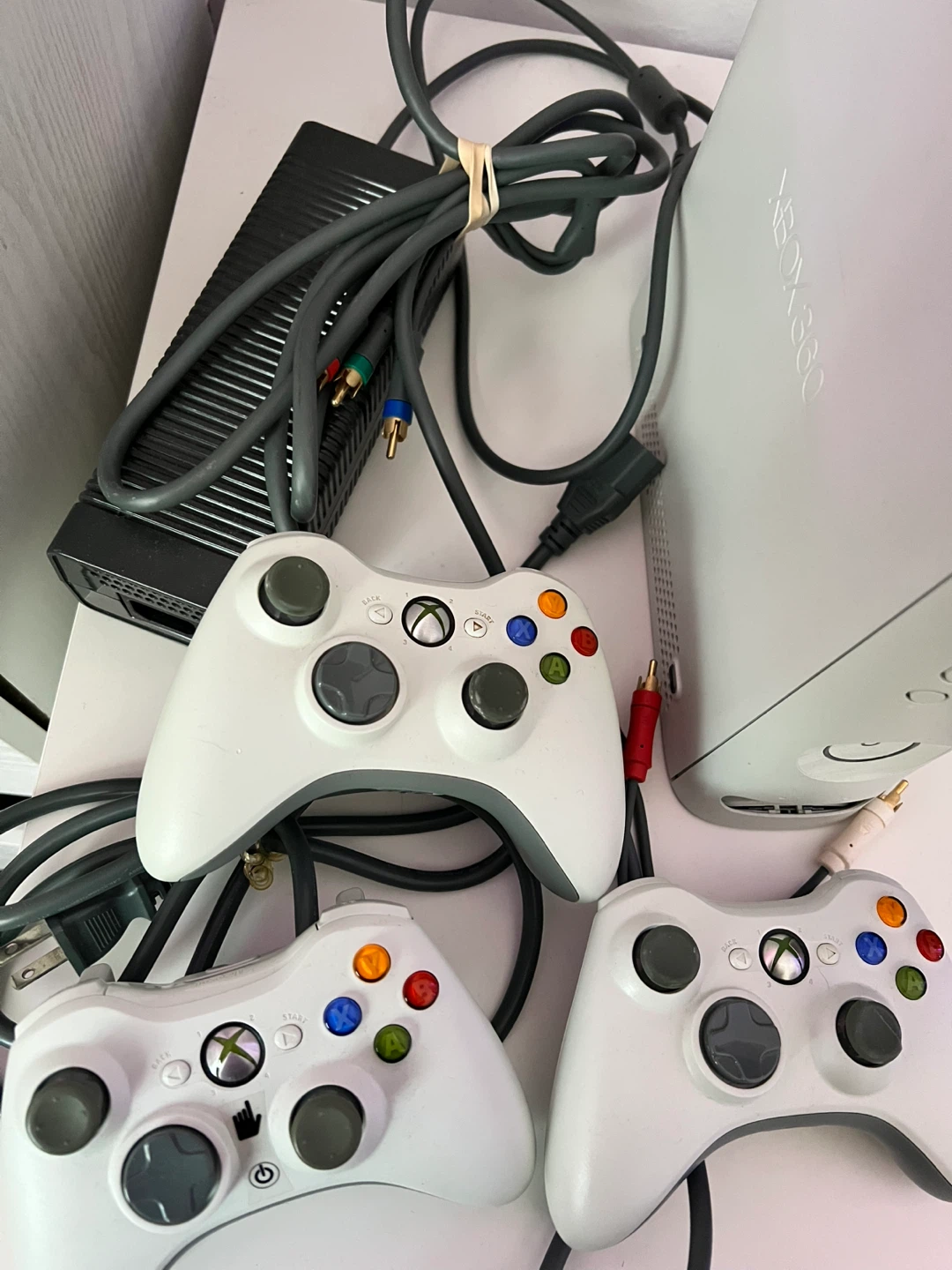 Xbox 360 Console with 3 Controllers - photo 2