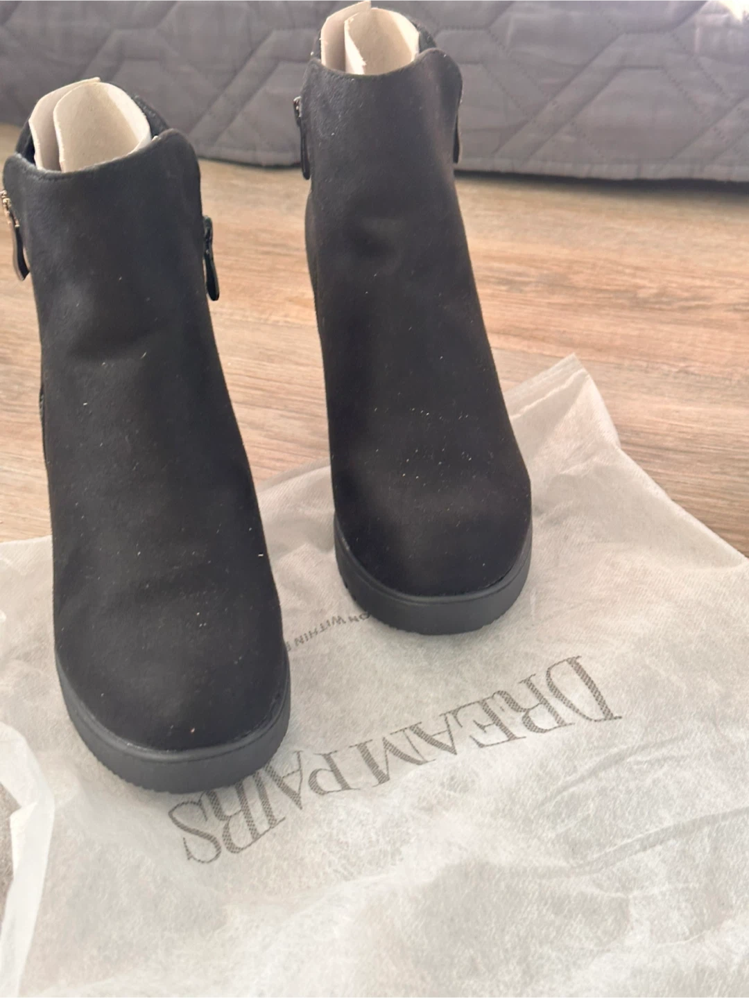 DREAM PAIRS Women's Black Ankle Boots Size 6 - photo 4