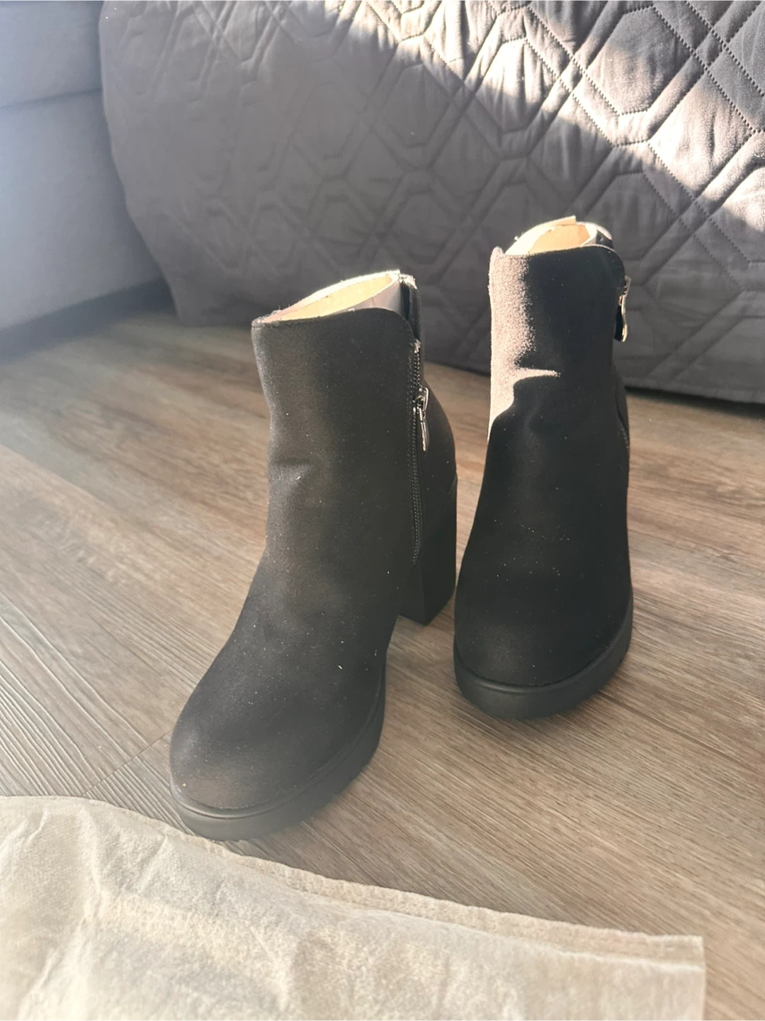 DREAM PAIRS Women's Black Ankle Boots Size 6 - photo 5