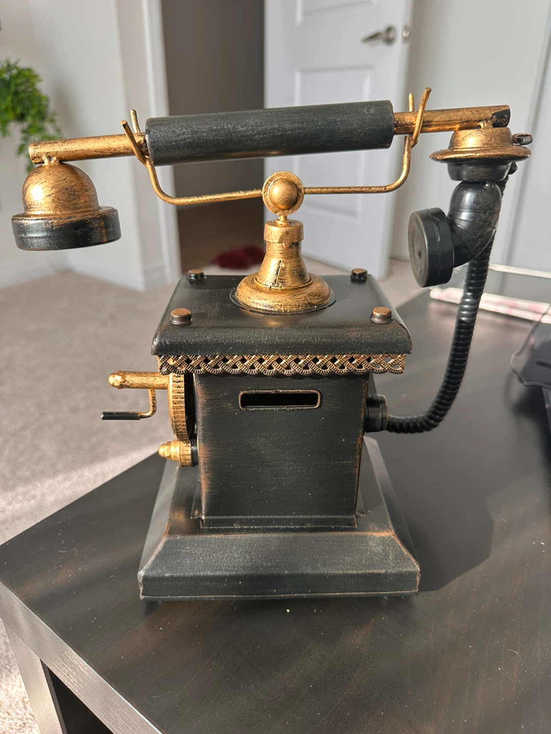 Vintage Rotary Phone Decor - photo 2