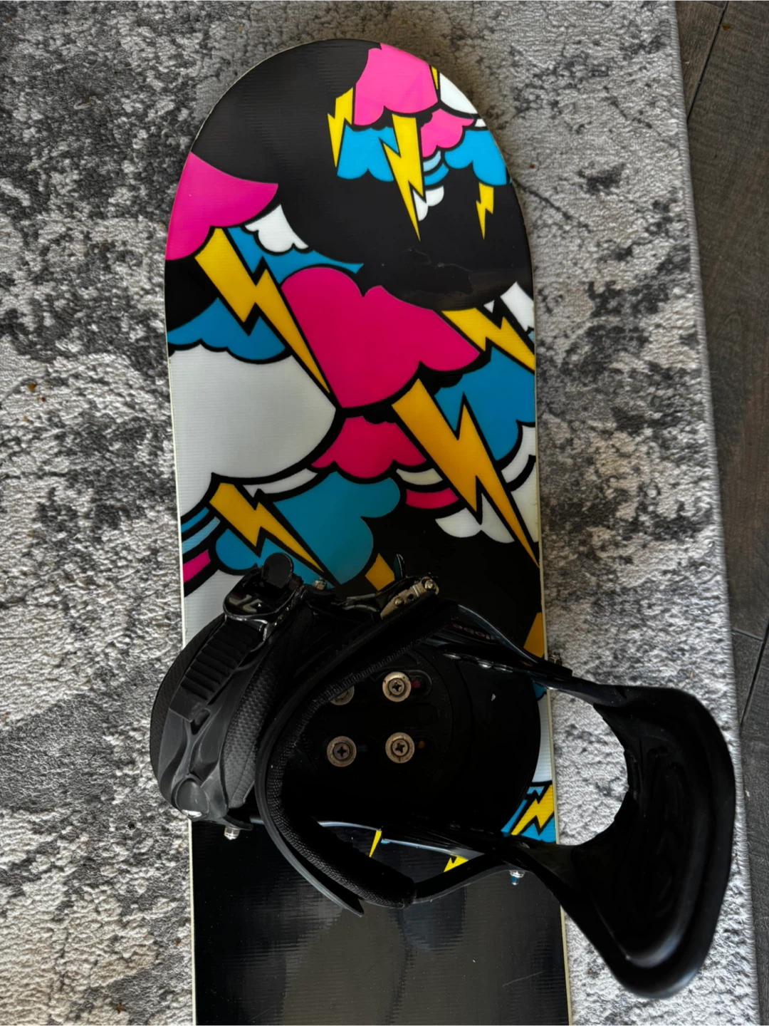 Rare Jeenyus Snowboard 156cm with Bindings - photo 3