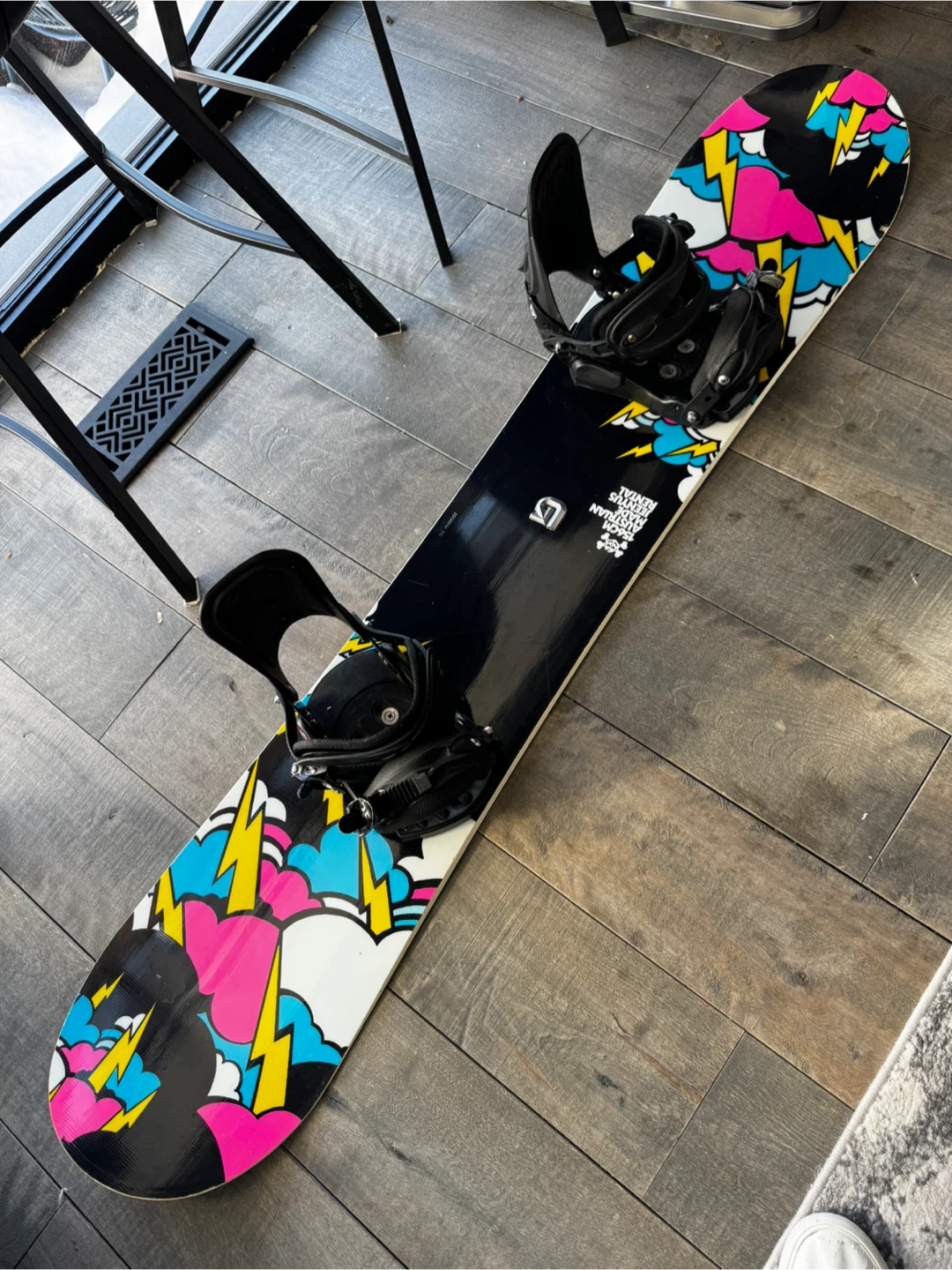 Rare Jeenyus Snowboard 156cm with Bindings