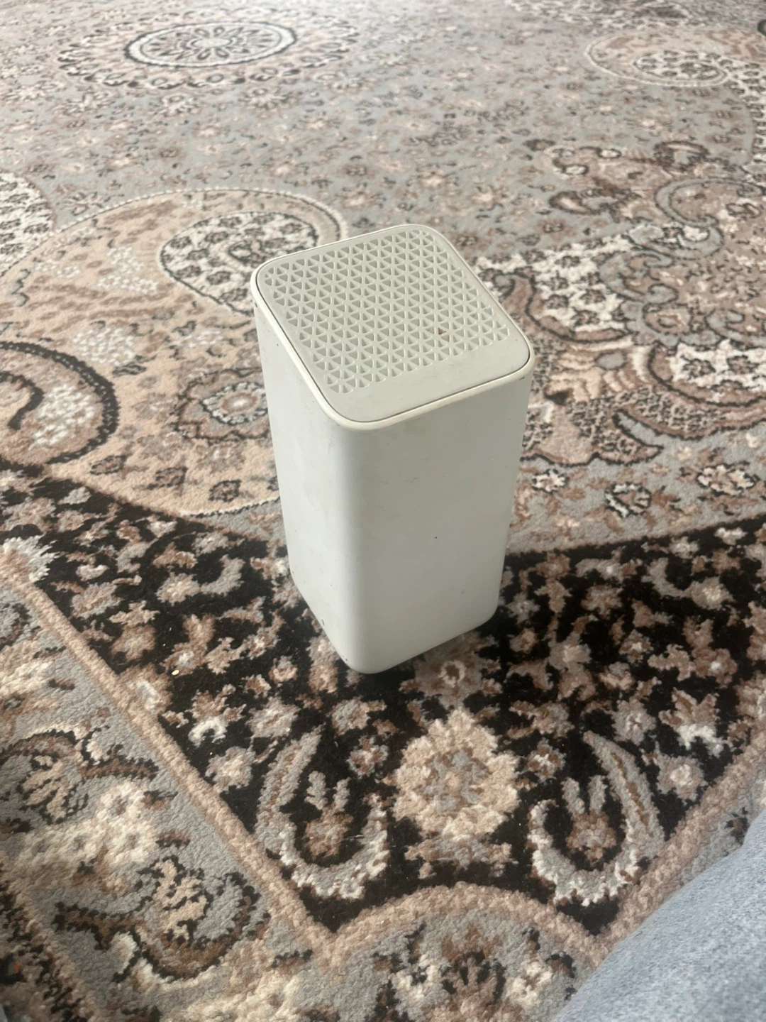 White wifi Router/Modem with Power Adapter