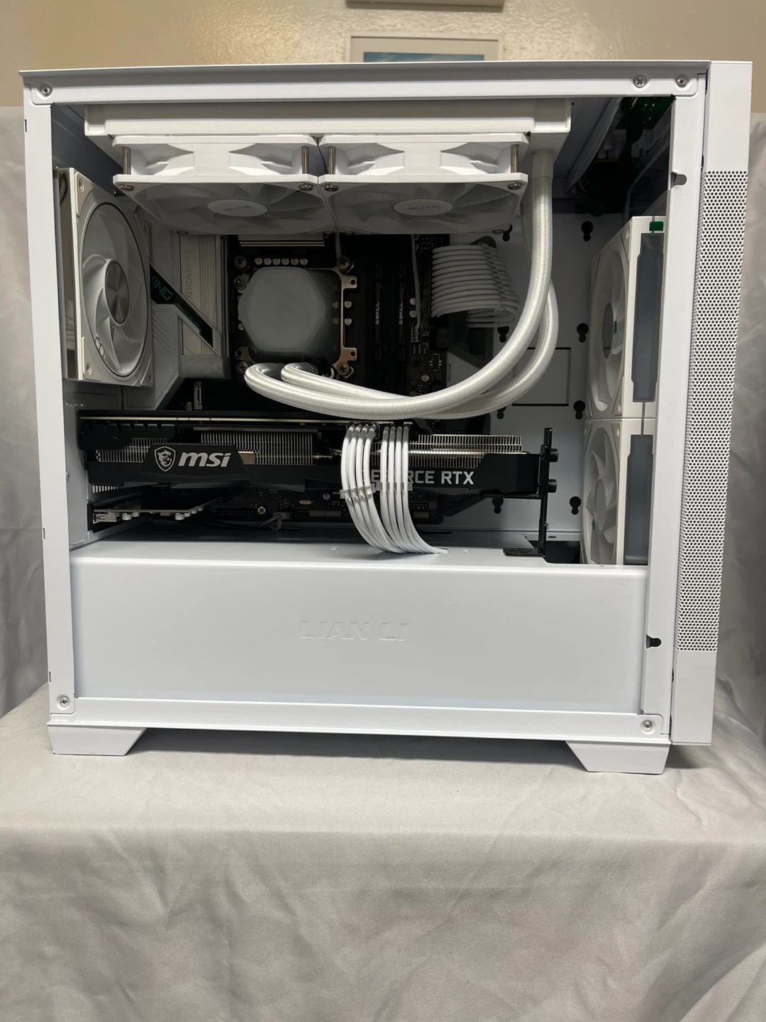 Gigabyte White Micro ATX Gaming PC 14600k, 3070, 32DDR4 3200mhz - photo 4