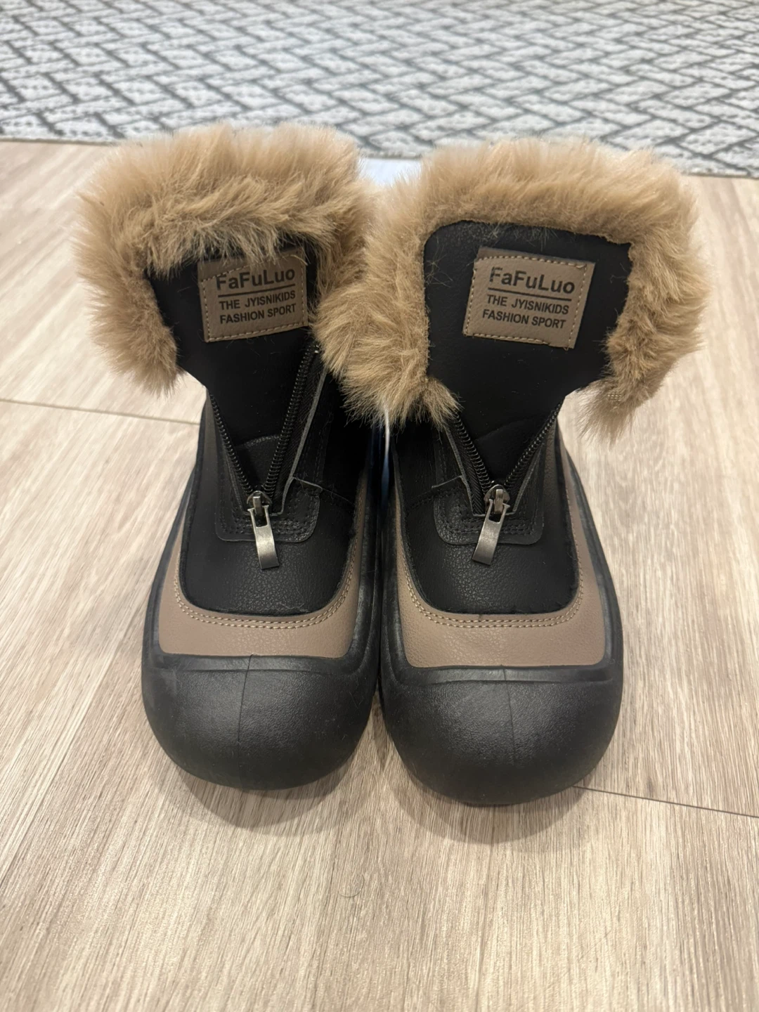 Winter Boots Size 8 - photo 5