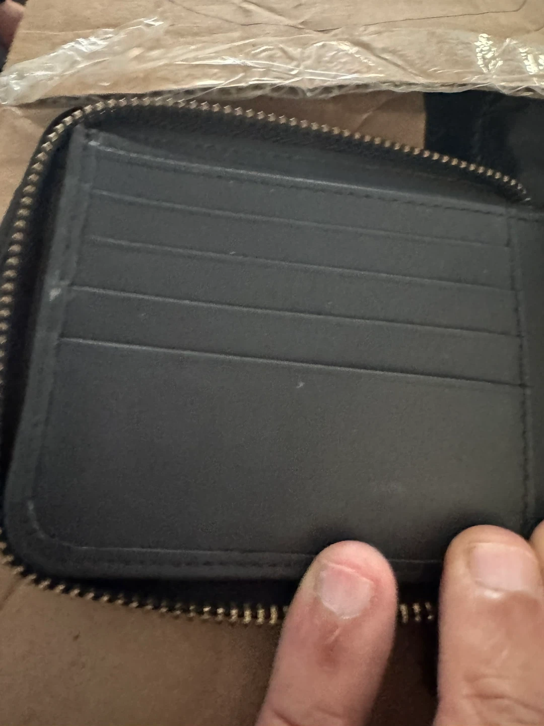 Black Zippered Bifold Wallet - photo 3