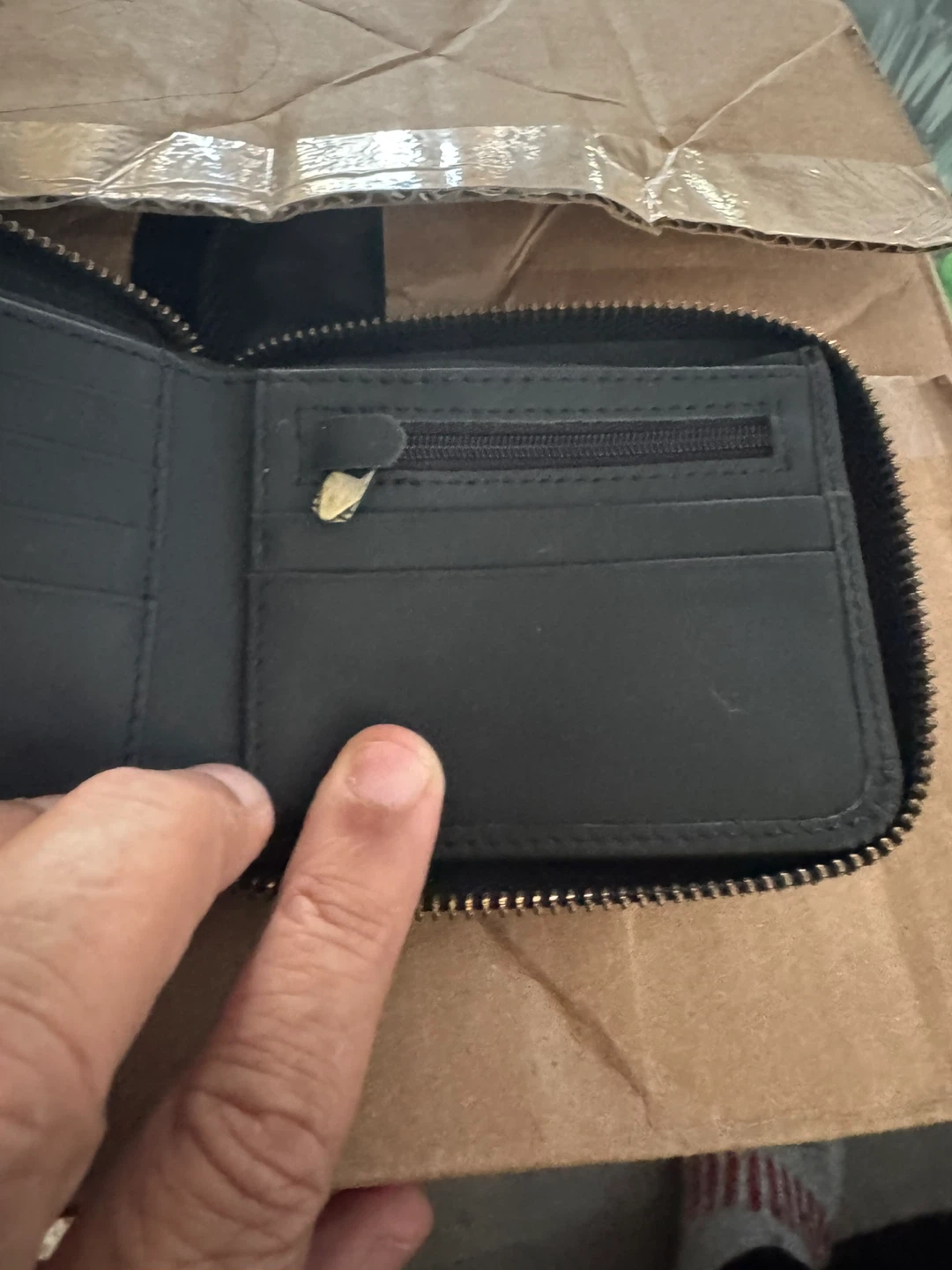 Black Zippered Bifold Wallet - photo 5