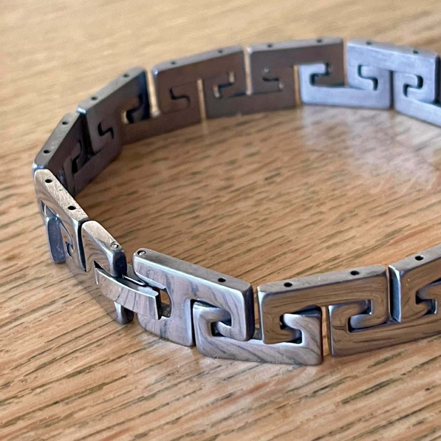 Geometric Greek key pattern stainless steel bracelet