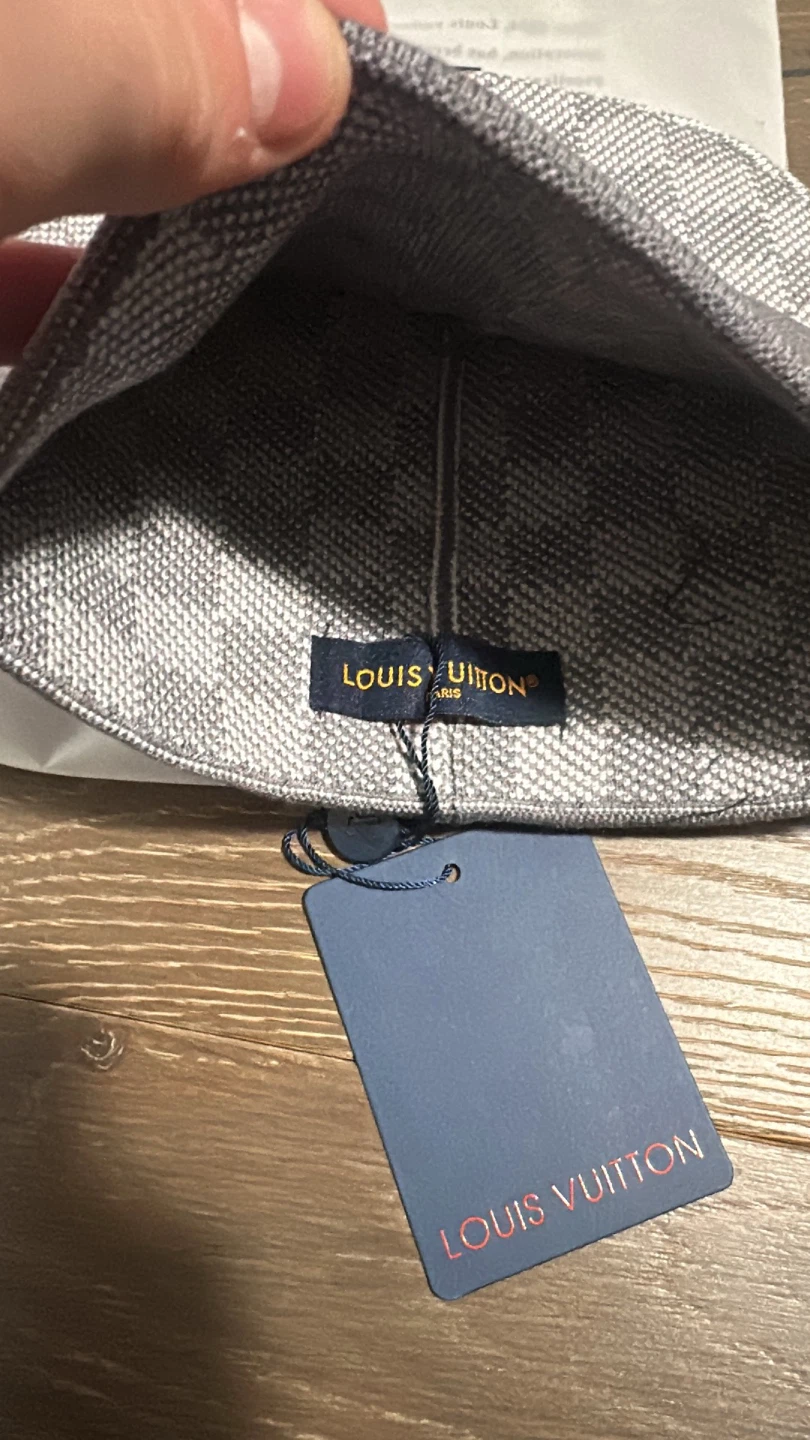 Louis Vuitton white beanie - photo 3