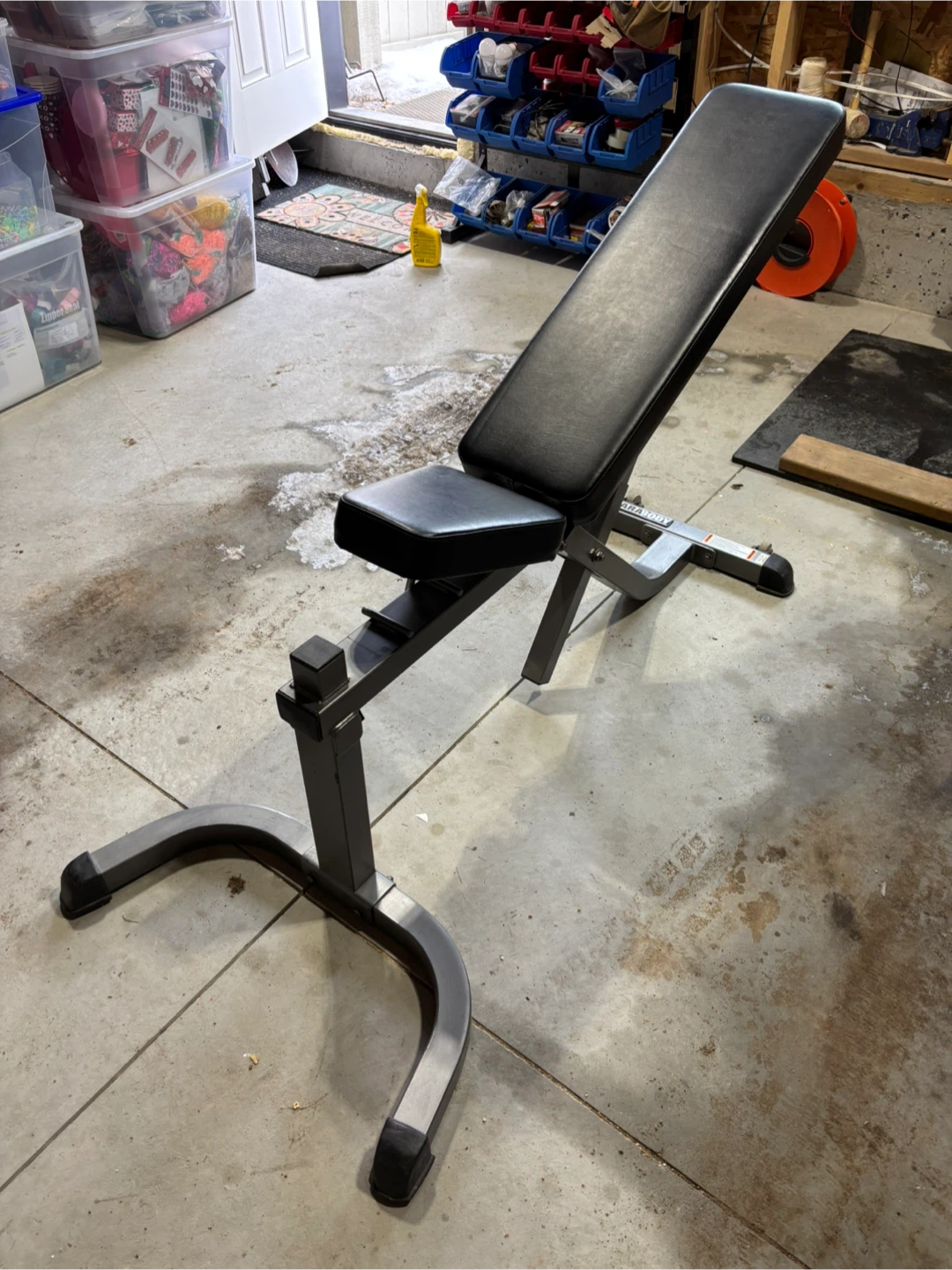 Weight bench
