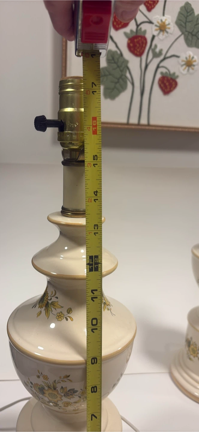 Vintage Ceramic Floral Table Lamp - photo 5