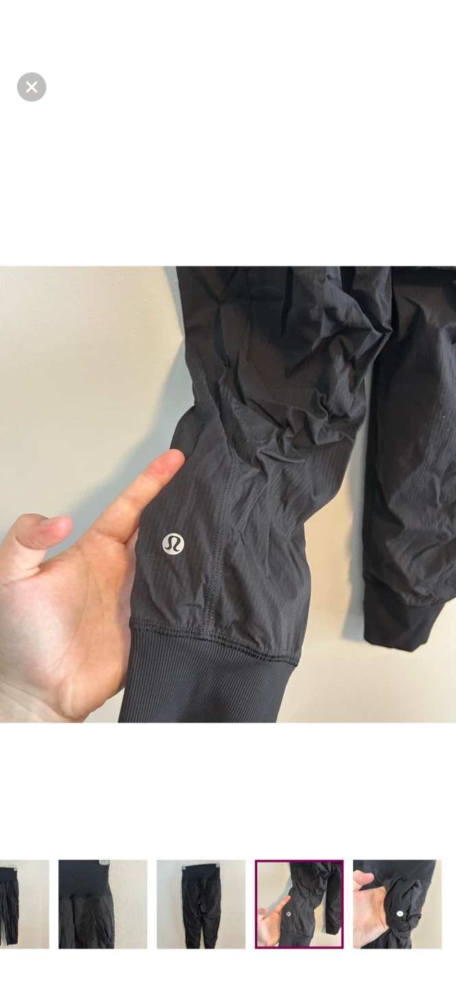 Lululemon Black Jogger Pants Size 2 - photo 4