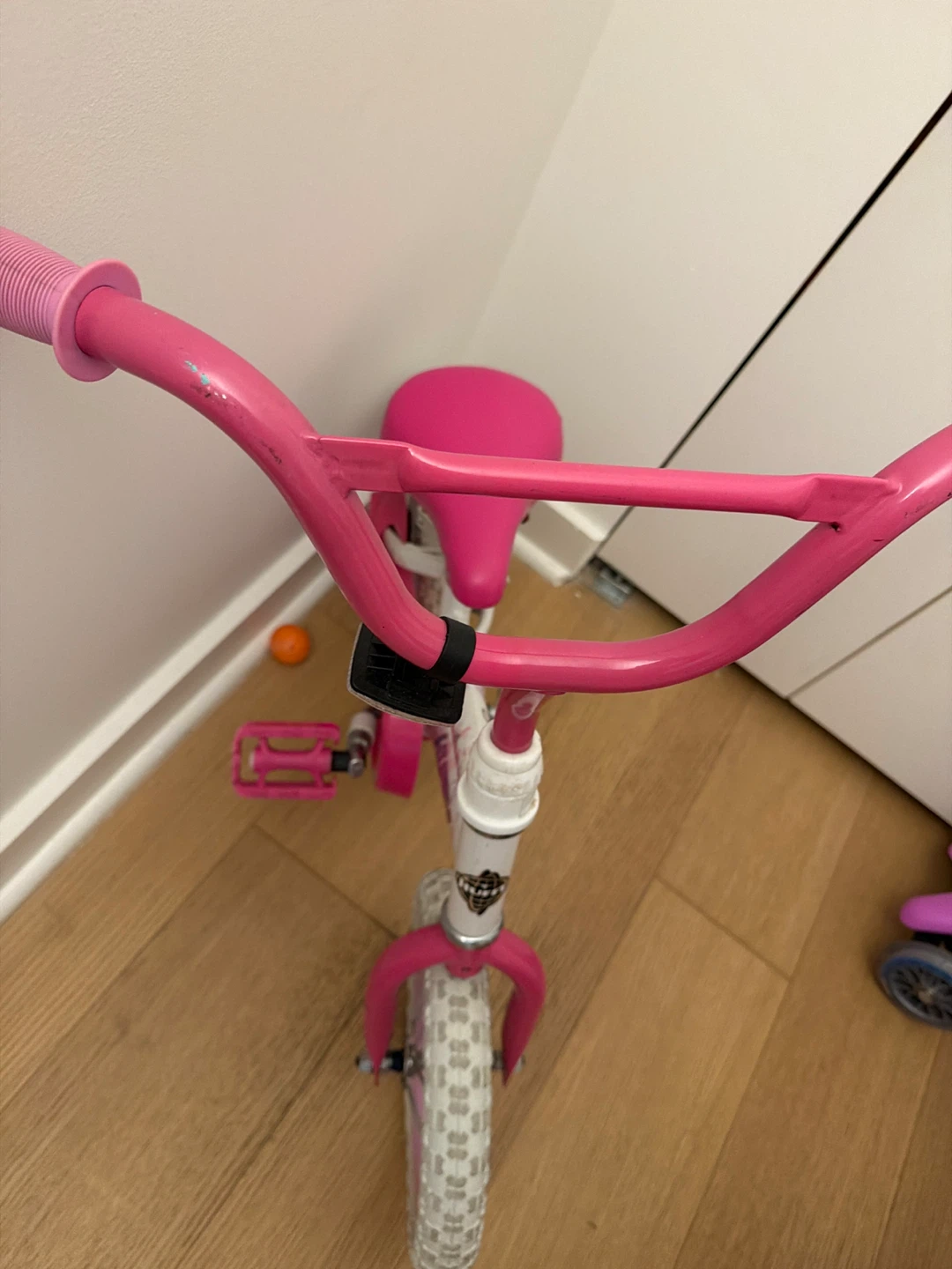 Girls Pink and White Seastar Bike - 12 inch - photo 3