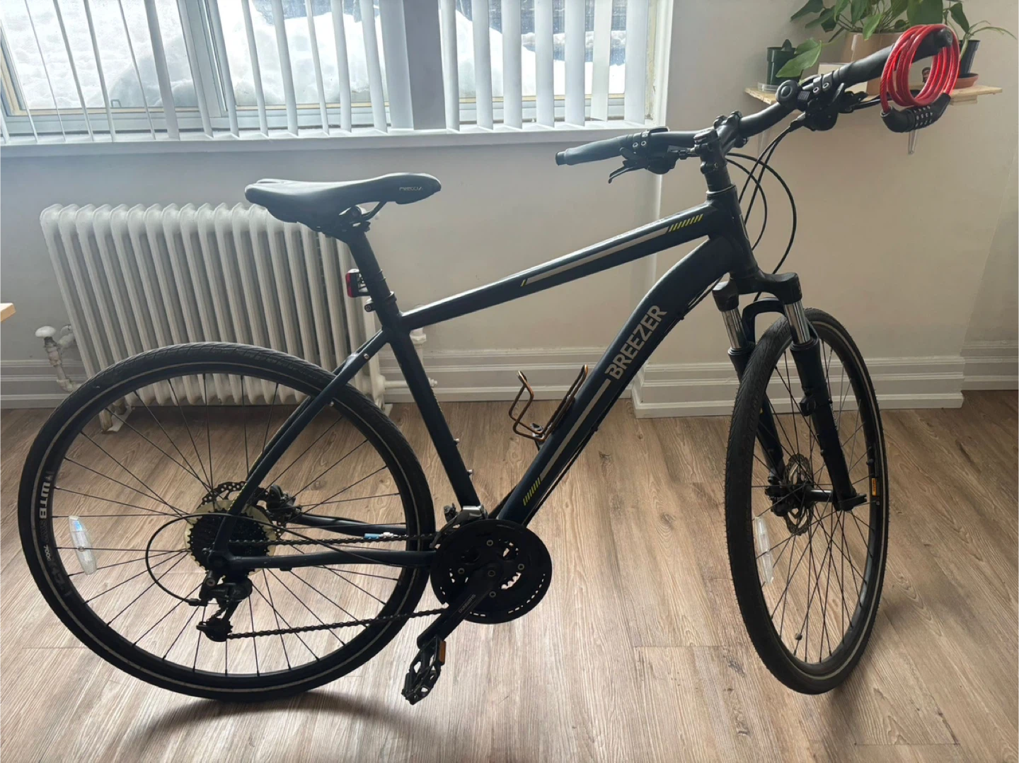 Breezer Villager Hybrid Bike - photo 2