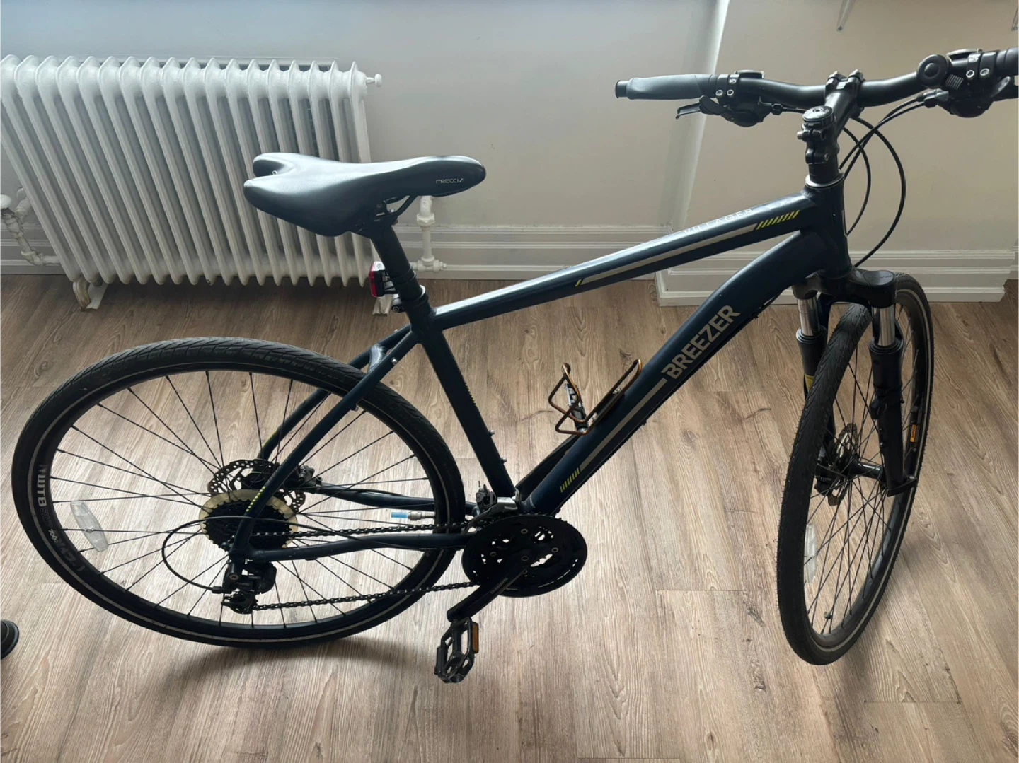 Breezer Villager Hybrid Bike - photo 5
