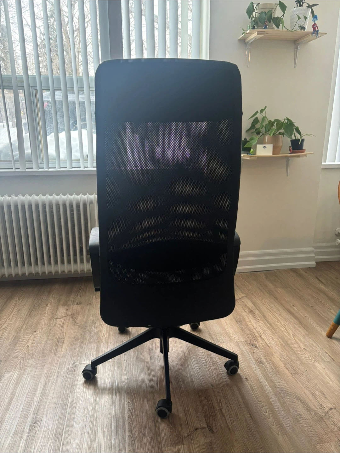 Black Ergonomic Office Chair with Headrest - photo 4