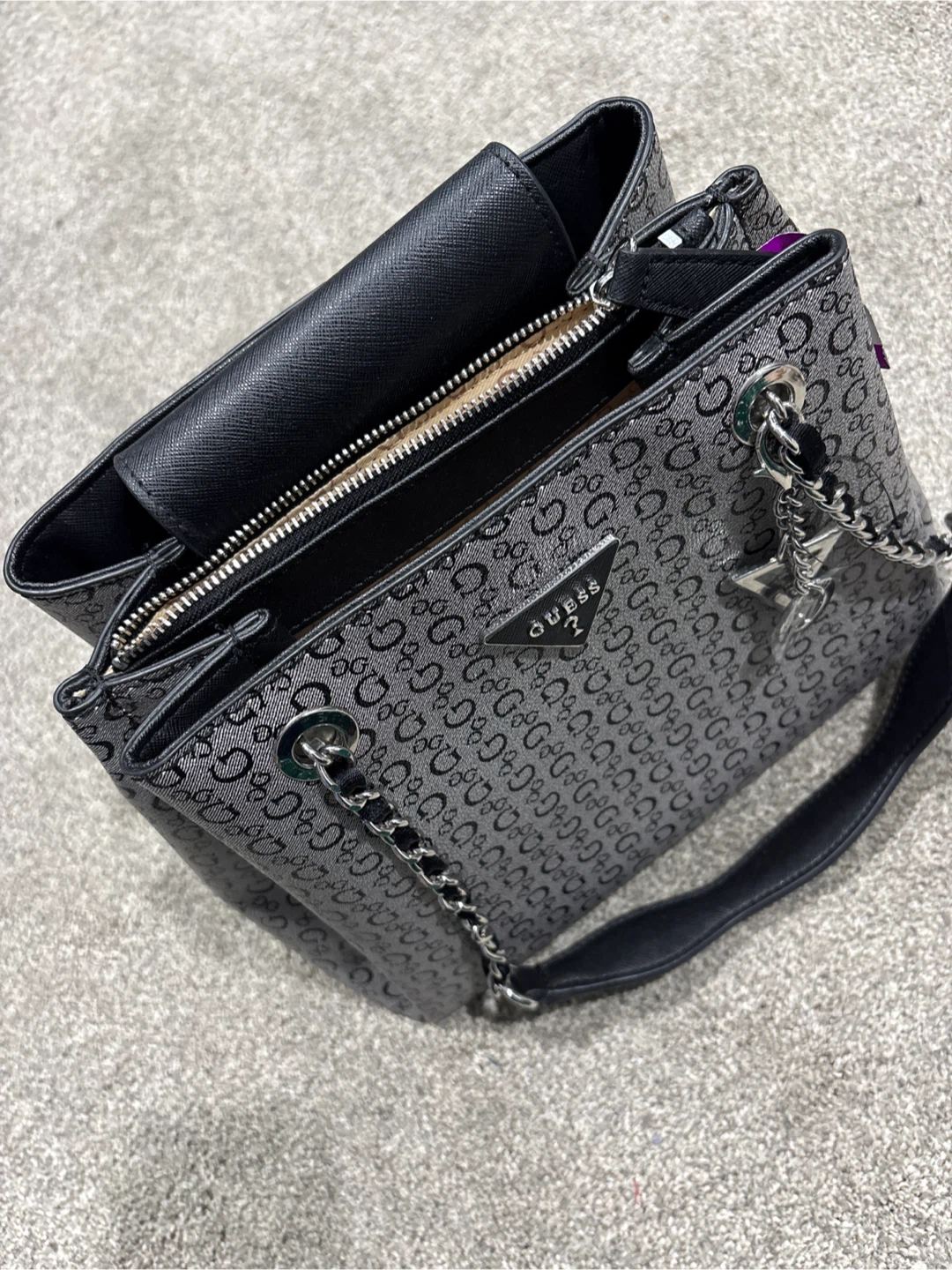 Guess Monogram Tote Bag - photo 2