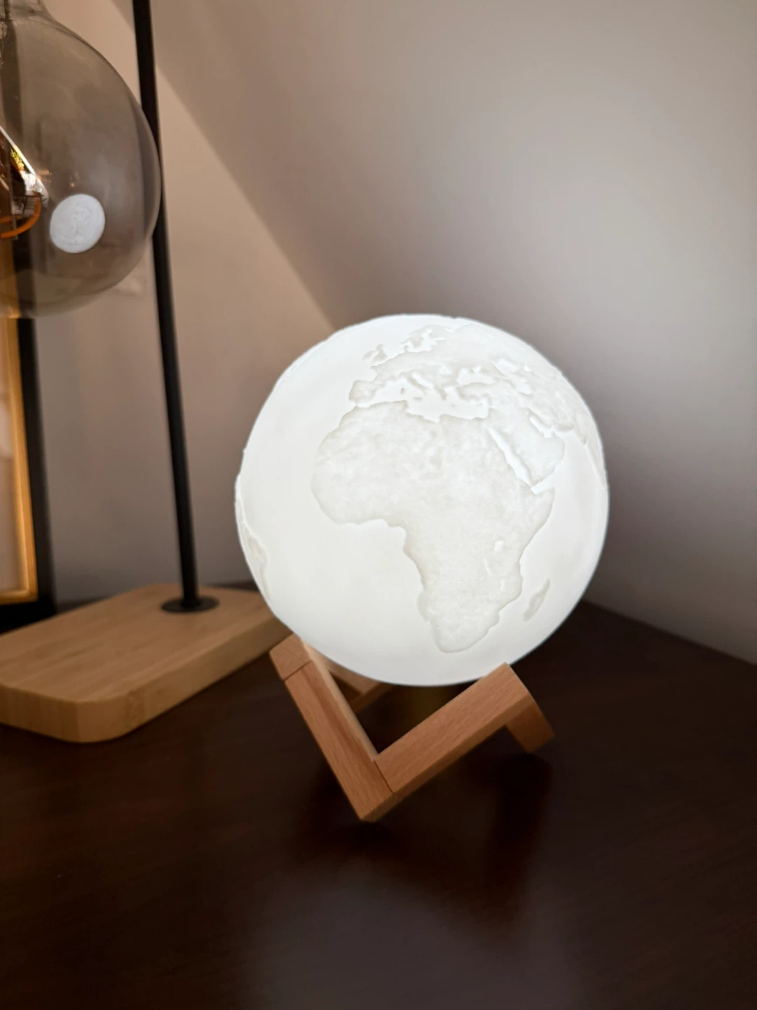 Globe Night Light Lamp - photo 2