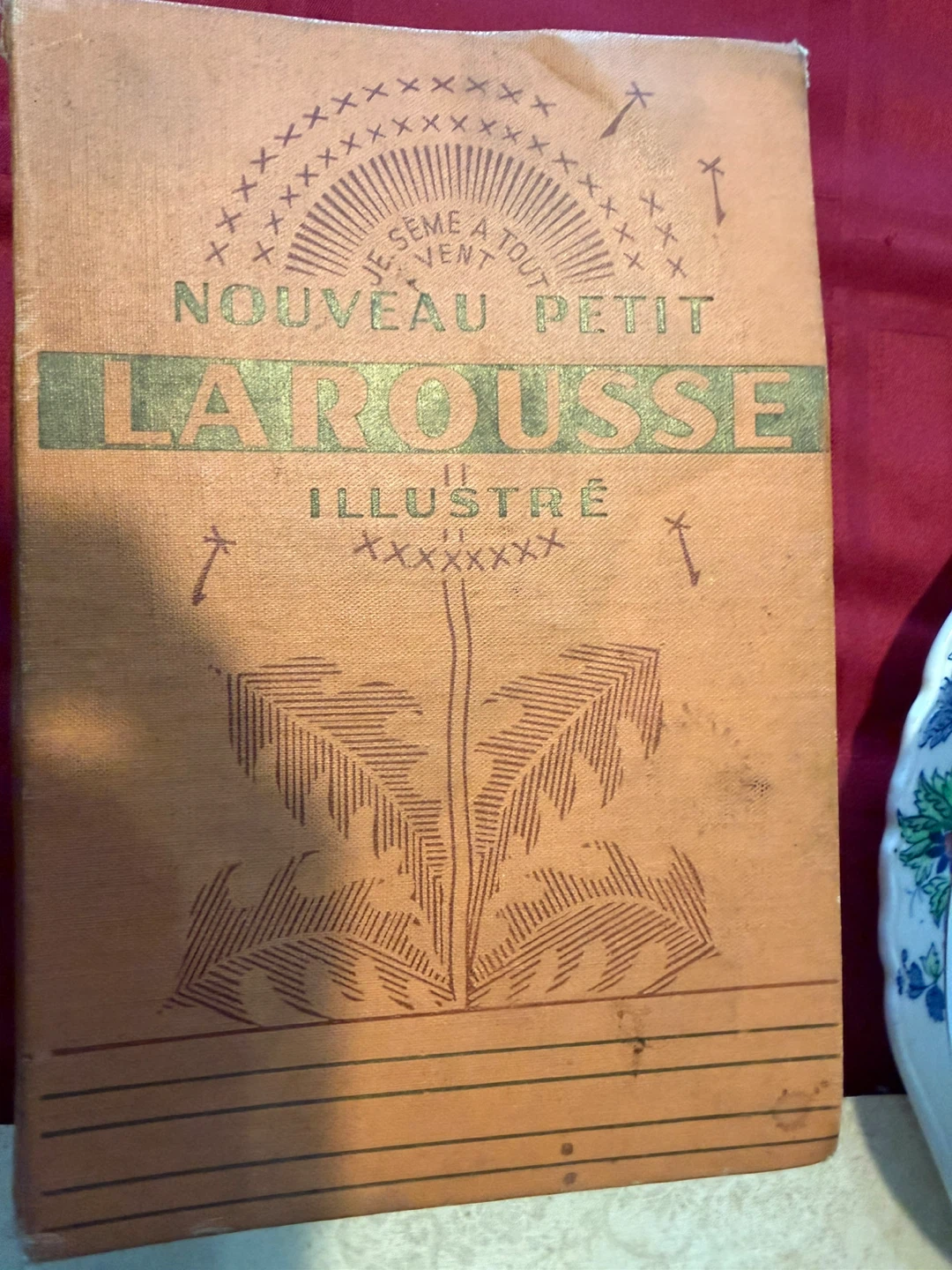 Le Nouveau Petit Larousse Illustré Book